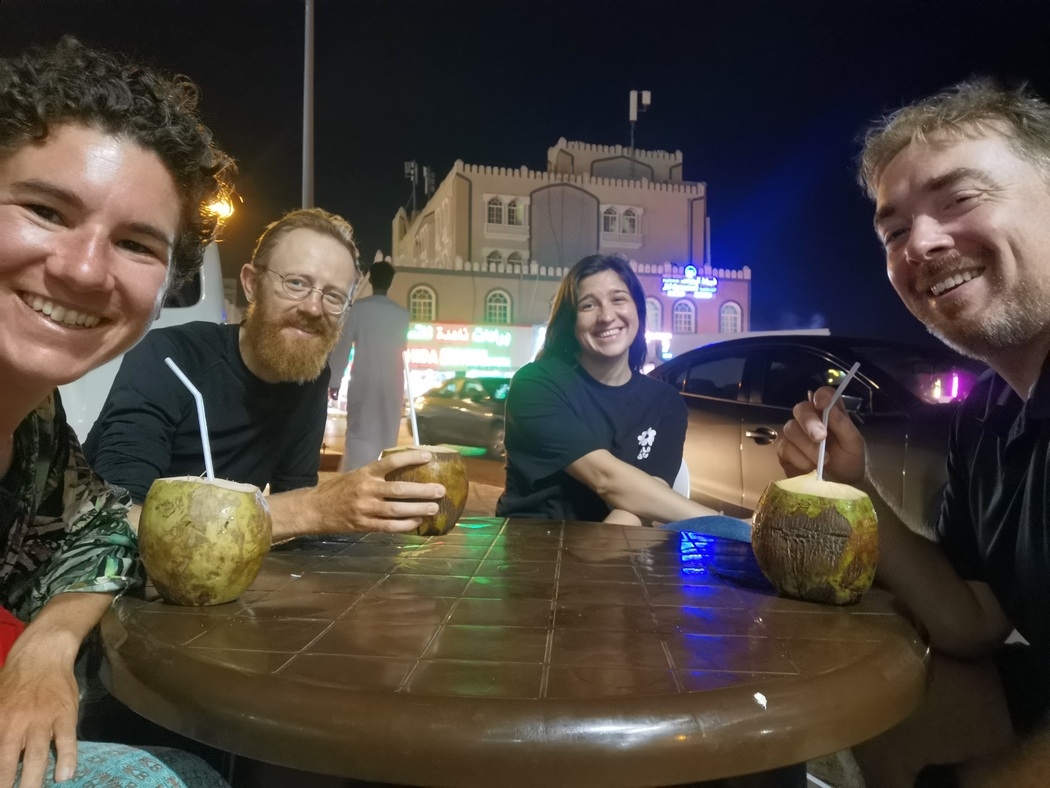 Kokosnüsse auf dem Souq von Seeb