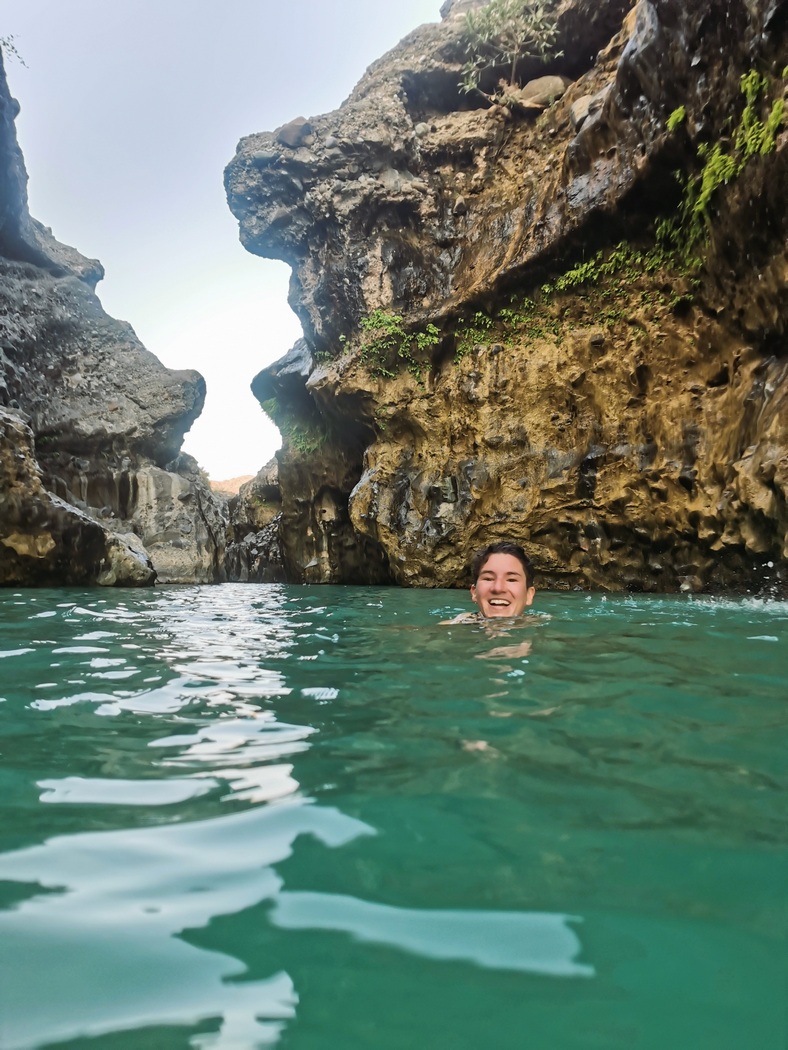 Schwimmen im Wadi Al Hoqain