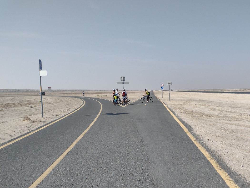 Fahrradweg mit Radfahrern