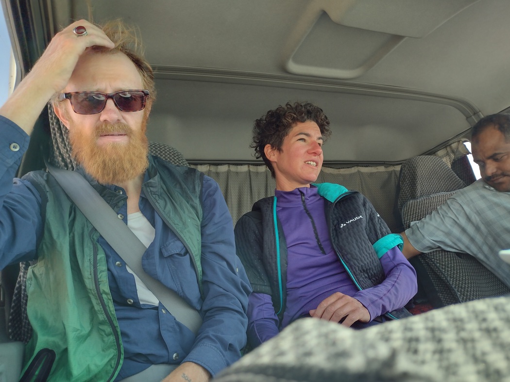 Julia und Tilmann im Laster