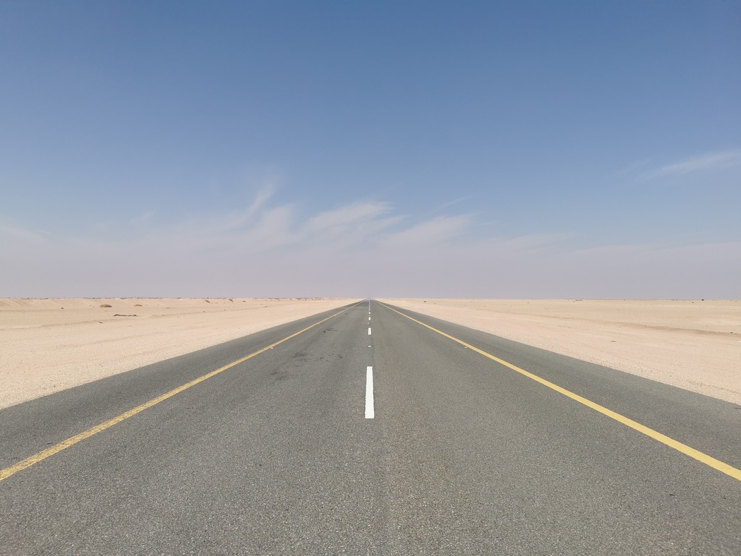Endlose gerade Straße