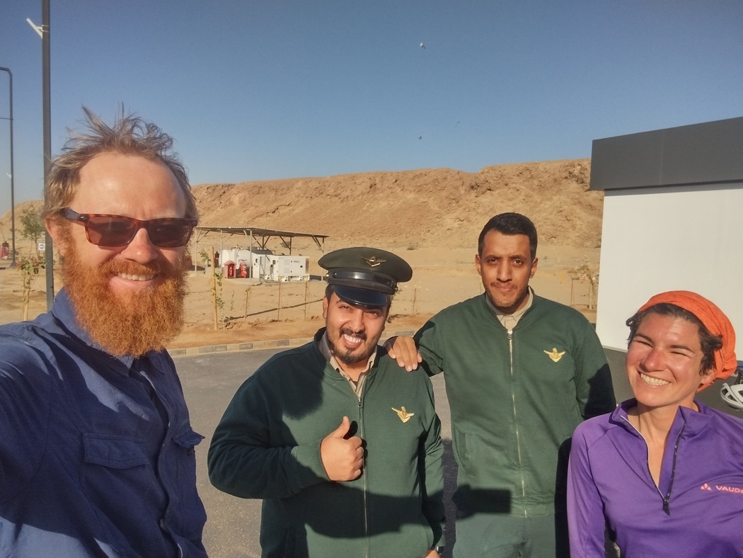 Selfie mit Wachmännern