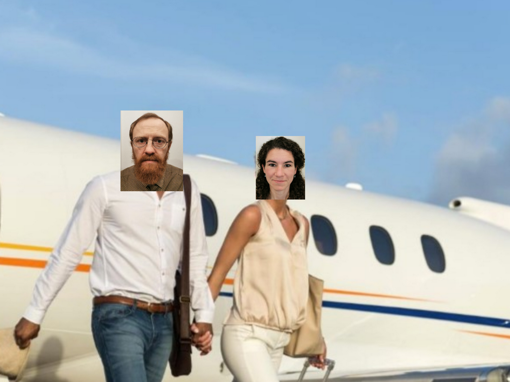 Julia und Tilmann (v.l.n.r.) bei Ihrer Ankunft am Flughafen Hermannstadt/Sibiu